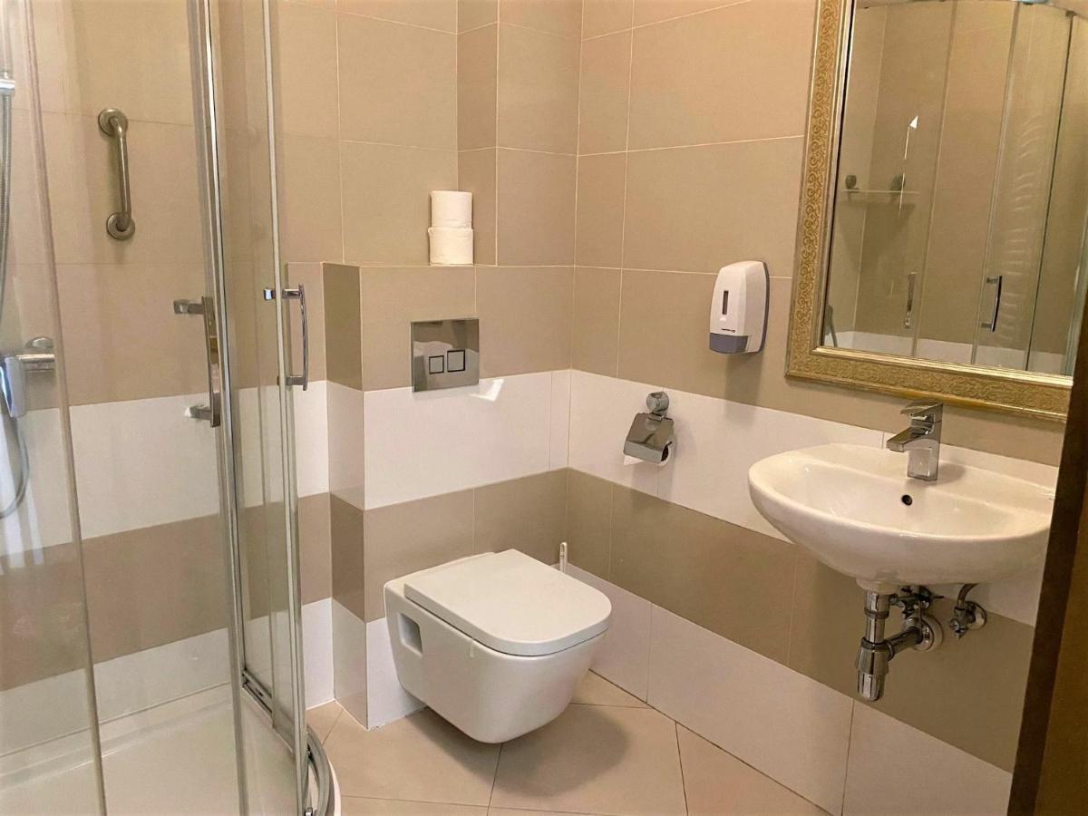 Hotel President Kock Ngoại thất bức ảnh