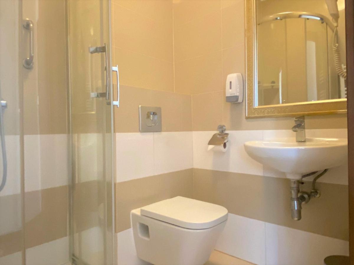 Hotel President Kock Ngoại thất bức ảnh